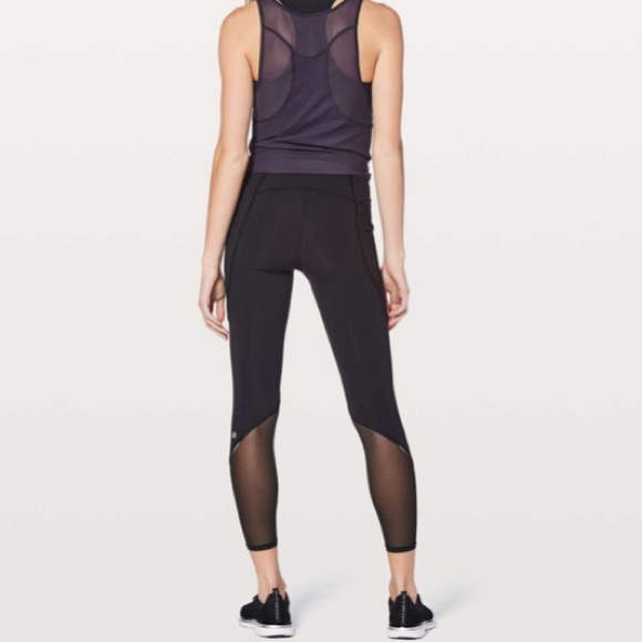 Lululemon Gait Keeper 7/8 Tight 25" in Black - Picture 2 of 12